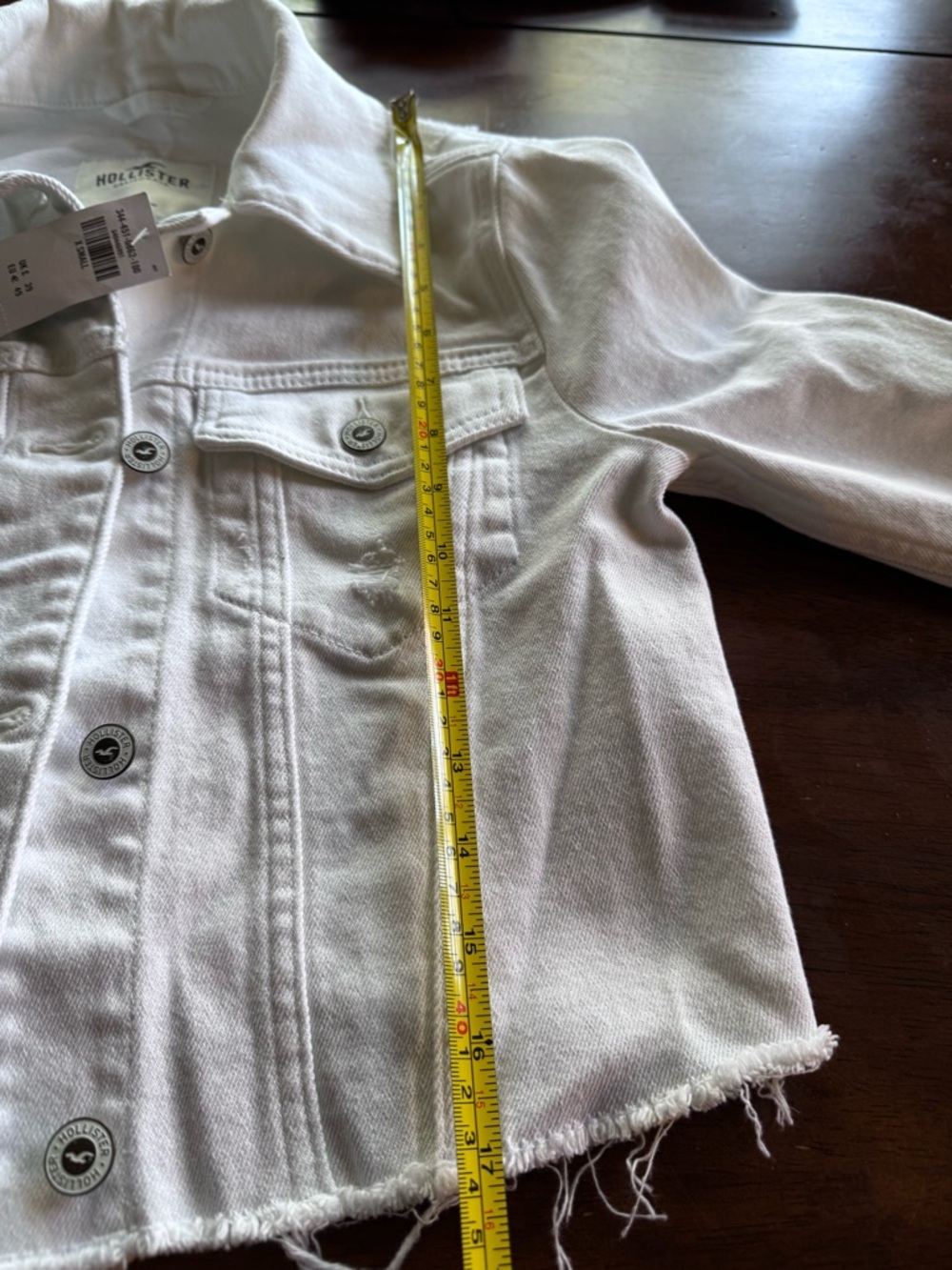 Hollister Women's Cream Cropped Denim Jacket - Picture 11 of 11